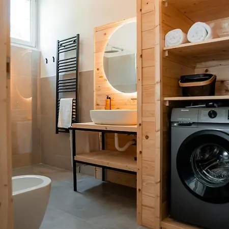 Vaio Nest Elegante Rifugio Tra I Vigneti Apartment Postuman